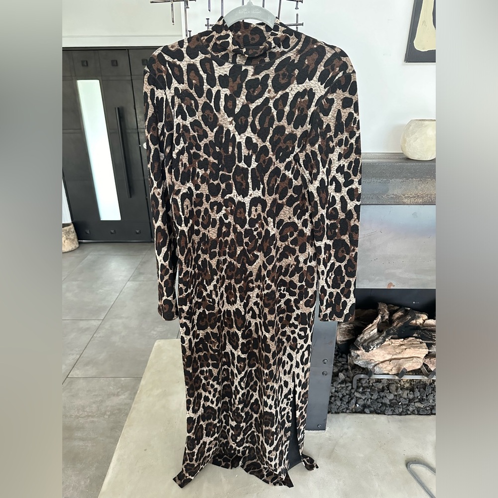 Mock neck leopard print maxi dress